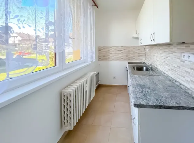 Pronájem bytu 1+1, Kostelec u Holešova, 42 m2