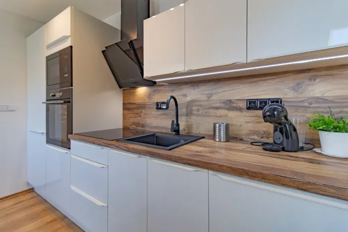 Prodej bytu 2+kk, Petrovice u Sušice - Jiřičná, 68 m2