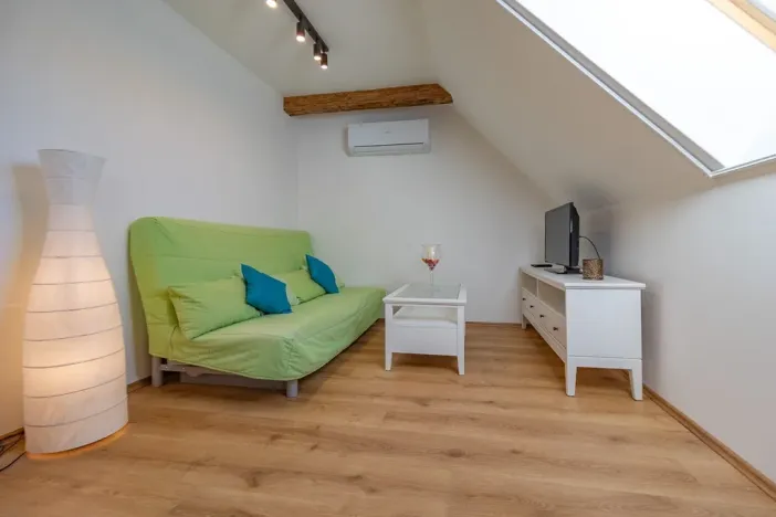 Prodej bytu 2+kk, Petrovice u Sušice - Jiřičná, 68 m2