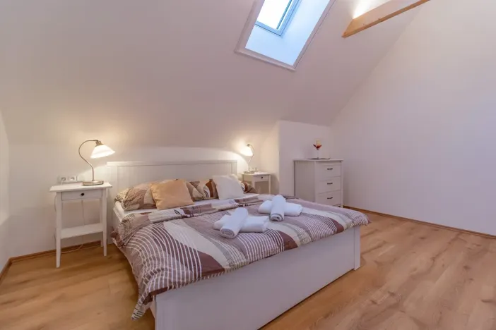 Prodej bytu 2+kk, Petrovice u Sušice - Jiřičná, 68 m2