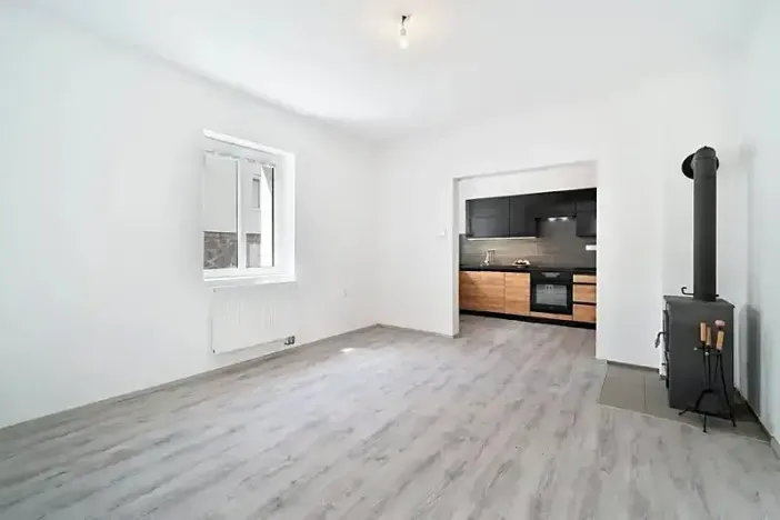 Prodej bytu 2+1, Hrádek nad Nisou, 52 m2