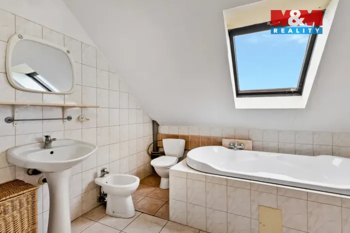 Prodej rodinného domu, Březno, 247 m2