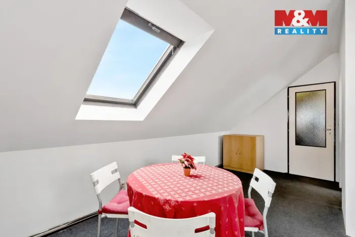 Prodej rodinného domu, Březno, 247 m2