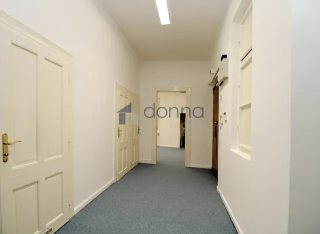 Pronájem kanceláře, Praha, Bieblova, 90 m2