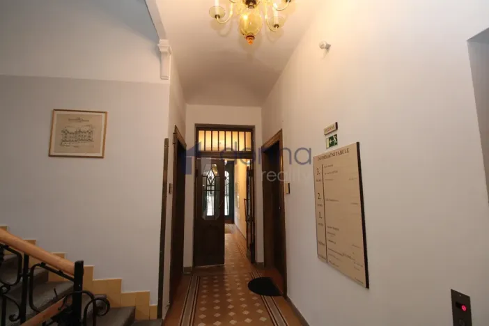 Pronájem kanceláře, Praha, Bieblova, 90 m2