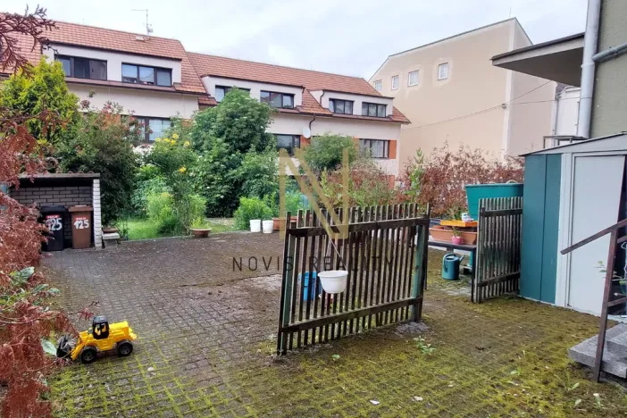 Pronájem bytu 2+kk, Domažlice, náměstí Míru, 69 m2