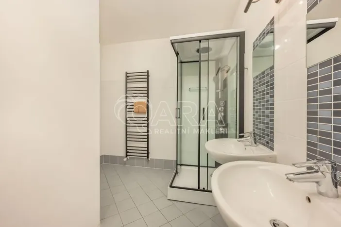 Prodej bytu 2+kk, Praha - Modřany, Semická, 53 m2