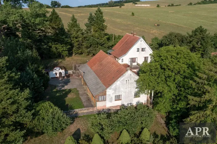 Prodej rodinného domu, Nezdenice, 240 m2