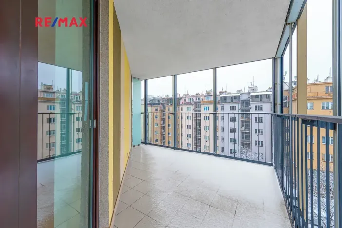 Pronájem bytu 2+kk, Praha - Žižkov, Ke kapslovně, 64 m2