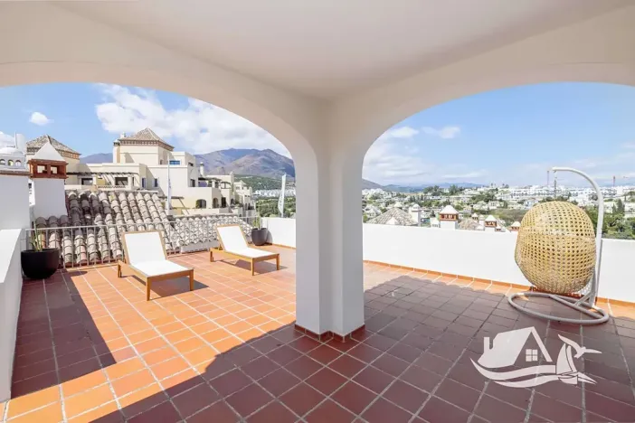 Prodej rodinného domu, Malaga, Španělsko, Calle Gaspar de los Reyes, 234 m2