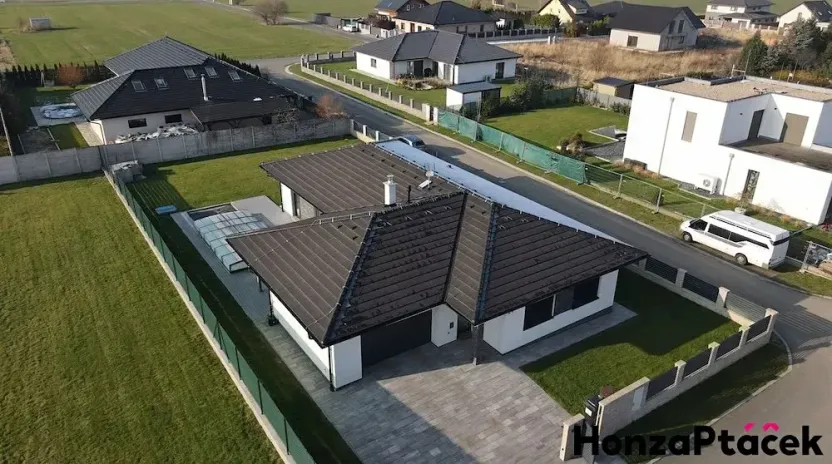 Prodej rodinného domu, Křenice, V Kukli, 190 m2