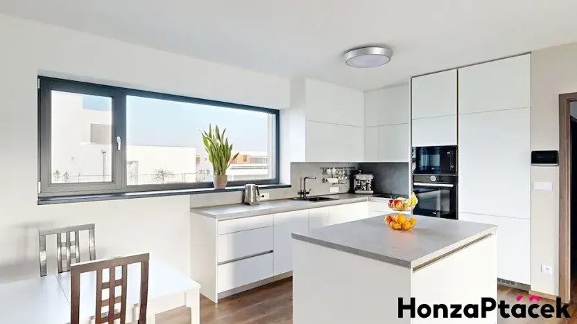 Prodej rodinného domu, Křenice, V Kukli, 190 m2