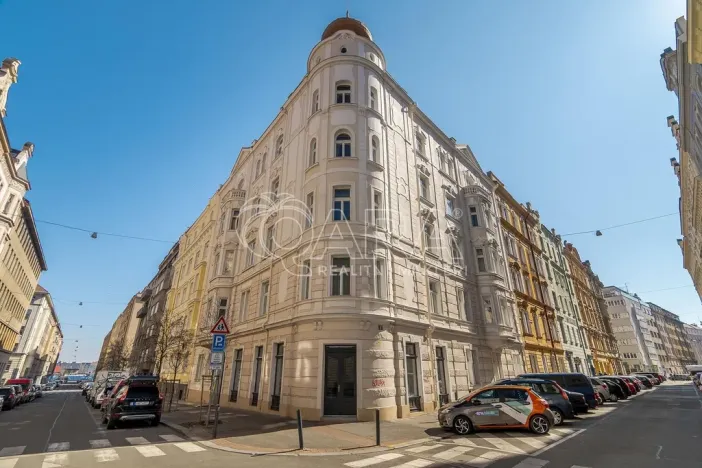 Pronájem bytu 1+kk, Praha - Holešovice, Šimáčkova, 33 m2