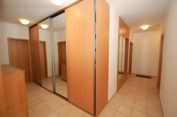 Pronájem bytu 4+kk, Praha - Smíchov, Astlova, 111 m2