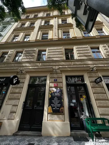 Pronájem bytu 1+kk, Praha - Vinohrady, Korunní, 31 m2
