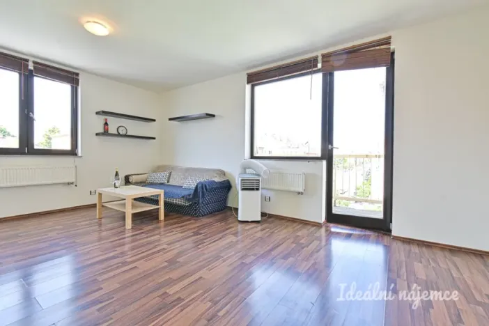 Pronájem bytu 2+kk, Brno, Merhautova, 50 m2