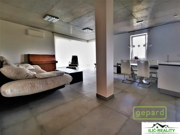 Pronájem bytu 3+kk, Plzeň, Na Roudné, 96 m2