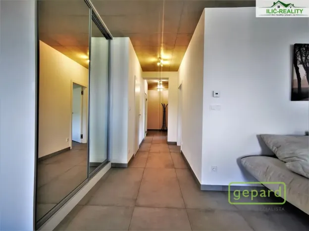 Pronájem bytu 3+kk, Plzeň, Na Roudné, 96 m2