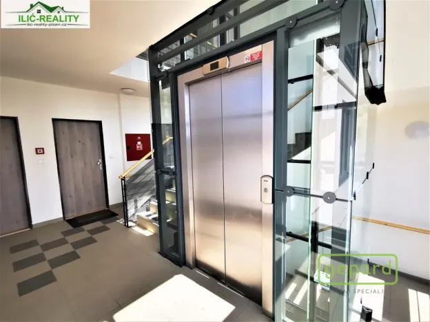 Pronájem bytu 3+kk, Plzeň, Na Roudné, 96 m2