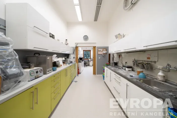 Prodej komerční nemovitosti, Hořice, náměstí Jiřího z Poděbrad, 330 m2