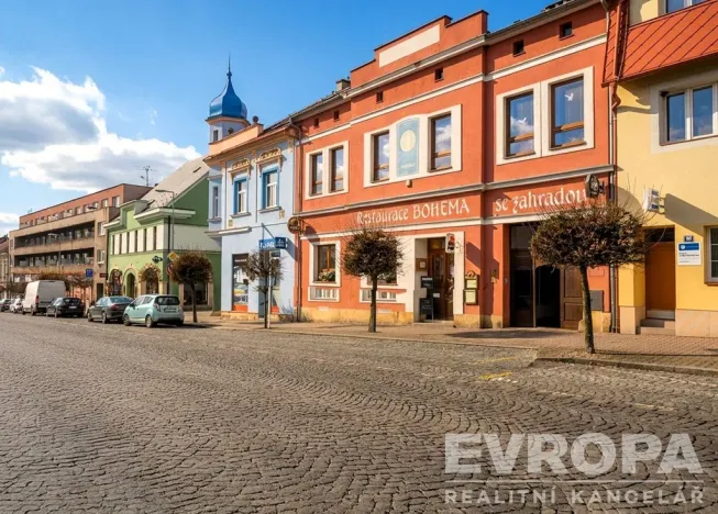 Prodej komerční nemovitosti, Hořice, náměstí Jiřího z Poděbrad, 330 m2
