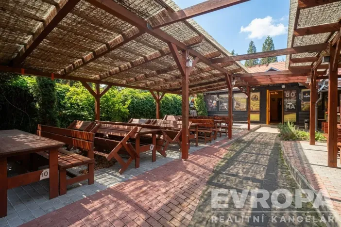 Prodej komerční nemovitosti, Hořice, náměstí Jiřího z Poděbrad, 330 m2