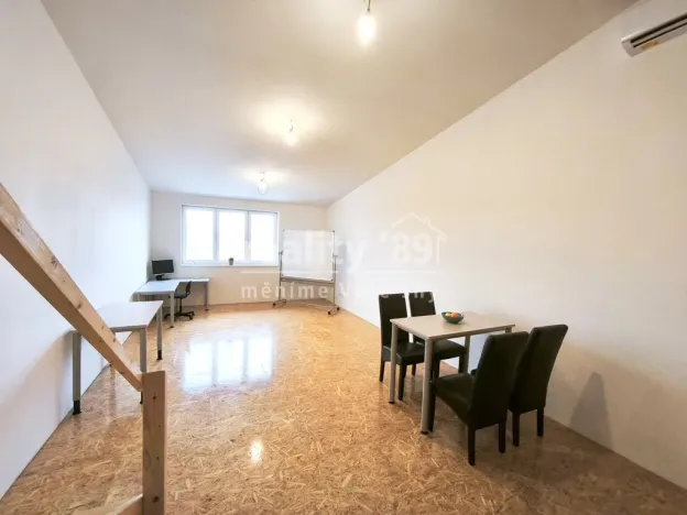 Pronájem kanceláře, Záryby, 67 m2