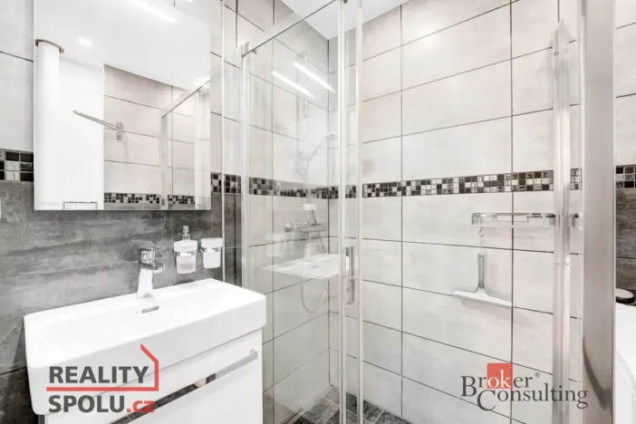 Pronájem bytu 3+kk, Pardubice - Bílé Předměstí, Na Drážce, 60 m2