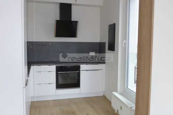 Pronájem bytu 2+kk, Plzeň - Jižní Předměstí, Stehlíkova, 67 m2