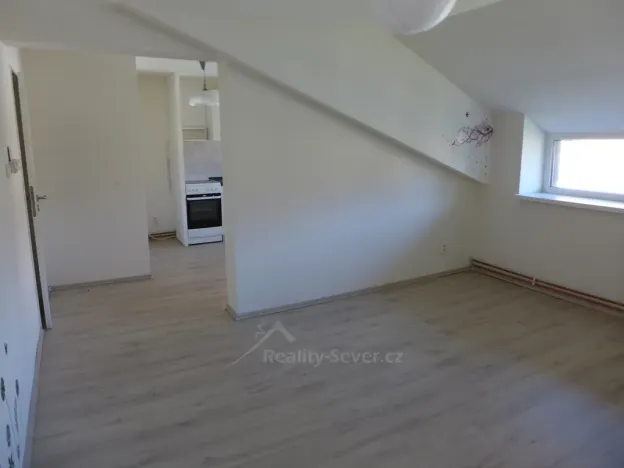 Pronájem bytu 3+1, Nový Bor - Arnultovice, Gen. Svobody, 78 m2