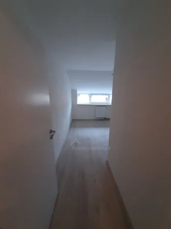 Pronájem bytu 3+1, Nový Bor - Arnultovice, Gen. Svobody, 78 m2