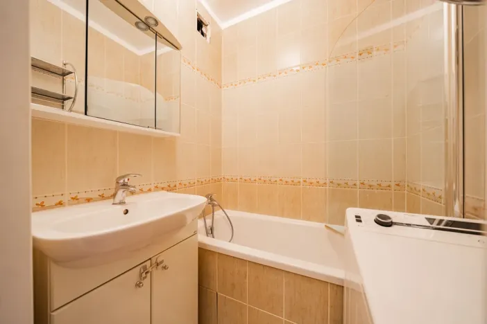 Pronájem bytu 2+1, Praha - Břevnov, Zeyerova alej, 58 m2