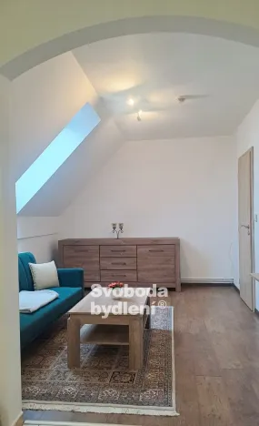 Pronájem bytu 2+1, Nupaky, K Parku, 54 m2