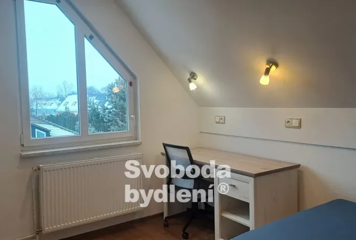 Pronájem bytu 2+1, Nupaky, K Parku, 54 m2