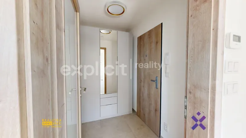 Pronájem bytu 1+kk, Zlín, Mostní, 27 m2