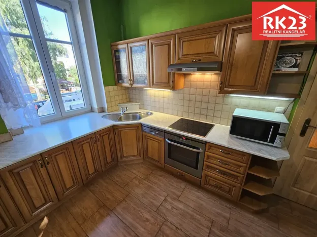 Prodej bytu 2+1, Mariánské Lázně, Nádražní náměstí, 73 m2