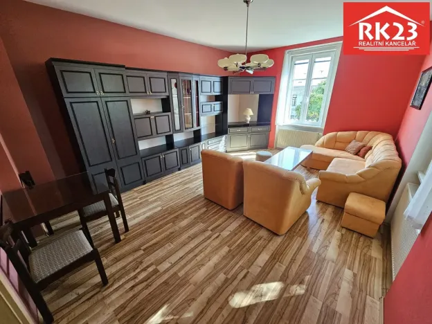 Prodej bytu 2+1, Mariánské Lázně, Nádražní náměstí, 73 m2