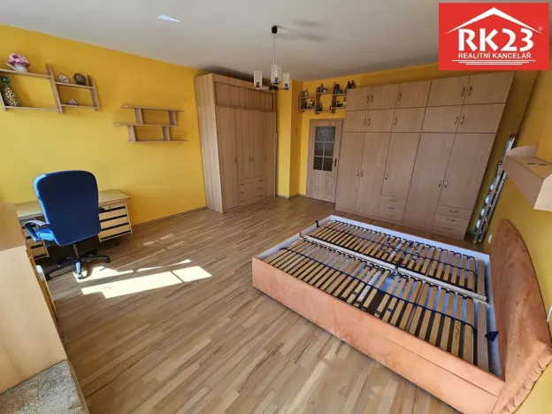 Prodej bytu 2+1, Mariánské Lázně, Nádražní náměstí, 73 m2