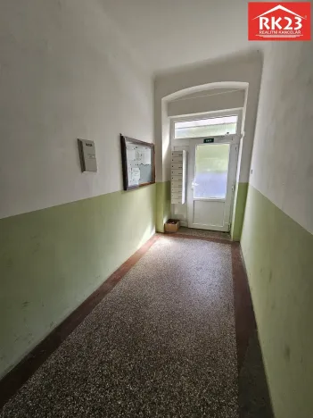 Prodej bytu 2+1, Mariánské Lázně, Nádražní náměstí, 73 m2