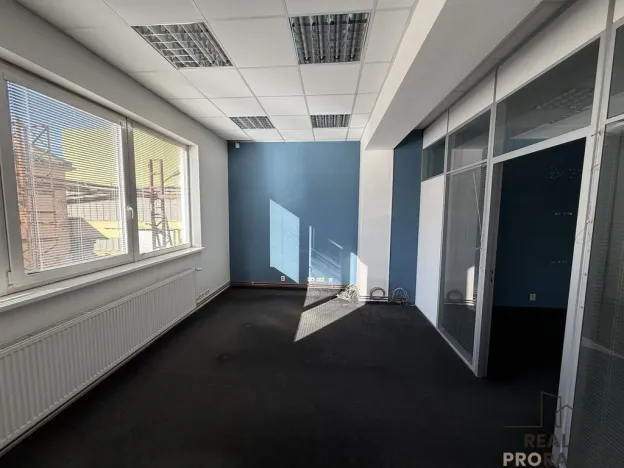 Pronájem kanceláře, Blansko, 173 m2