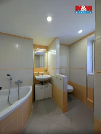 Pronájem bytu 2+1, Liberec - Liberec I-Staré Město, Rumjancevova, 55 m2