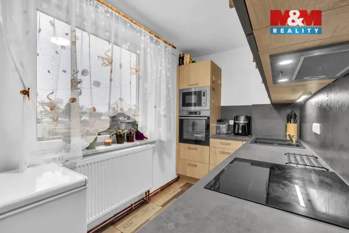 Prodej bytu 3+1, Budčeves, 60 m2