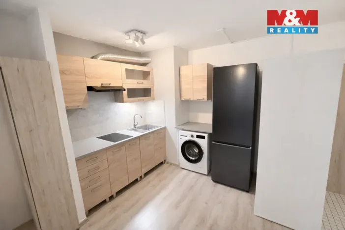 Pronájem bytu 2+kk, Kladno - Kročehlavy, Holandská, 40 m2