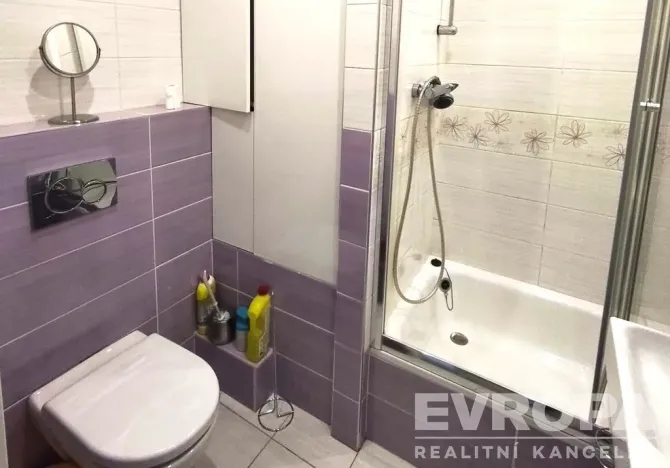 Prodej bytu 1+kk, Praha - Malešice, Počernická, 28 m2