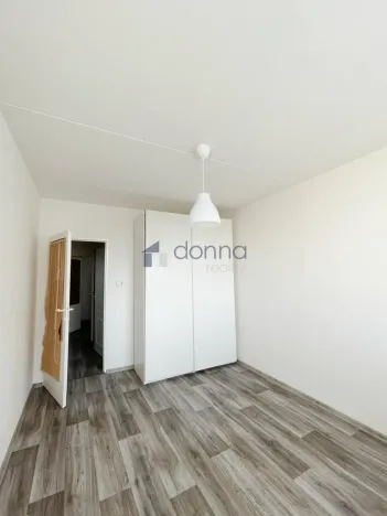 Pronájem bytu 3+1, Praha, Brandlova, 72 m2