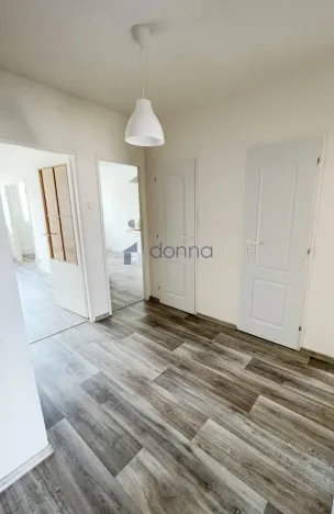 Pronájem bytu 3+1, Praha, Brandlova, 72 m2