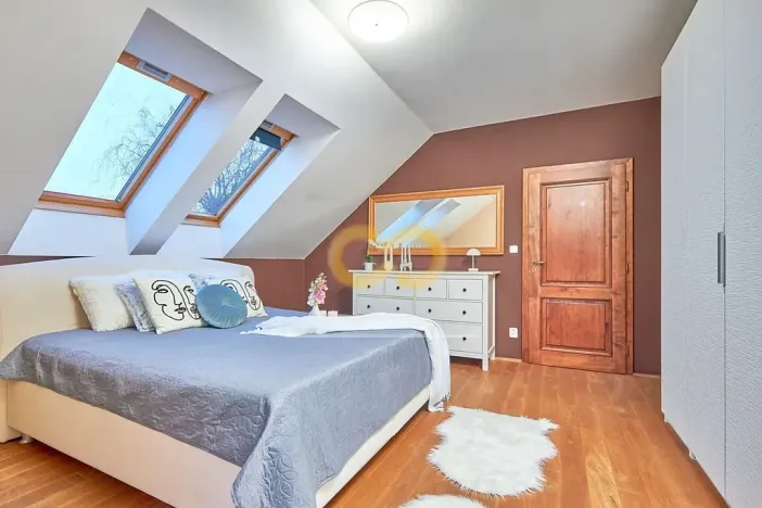 Prodej rodinného domu, Mořina, 239 m2