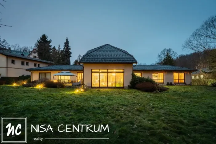 Prodej rodinného domu, Liberec, Josefinino údolí, 430 m2