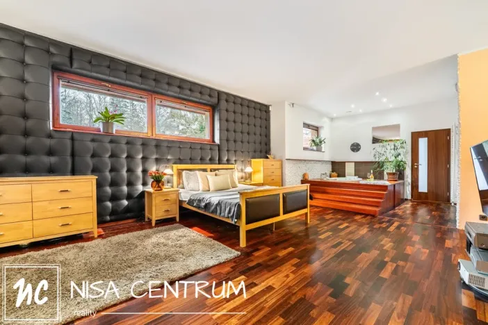 Prodej rodinného domu, Liberec, Josefinino údolí, 430 m2