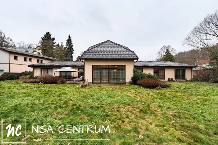 Prodej rodinného domu, Liberec, Josefinino údolí, 430 m2